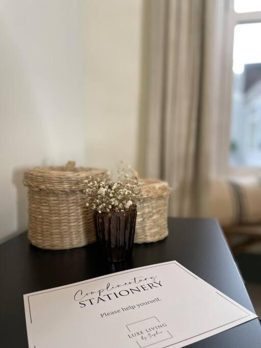 New Luxury For 2024 - Central Plymouth House - Sleeps 10 - Access To Plymouth Town - Close To The Barbican - Pets Welcome - Parking Available - By Luxe Living By Sophia Exteriör bild
